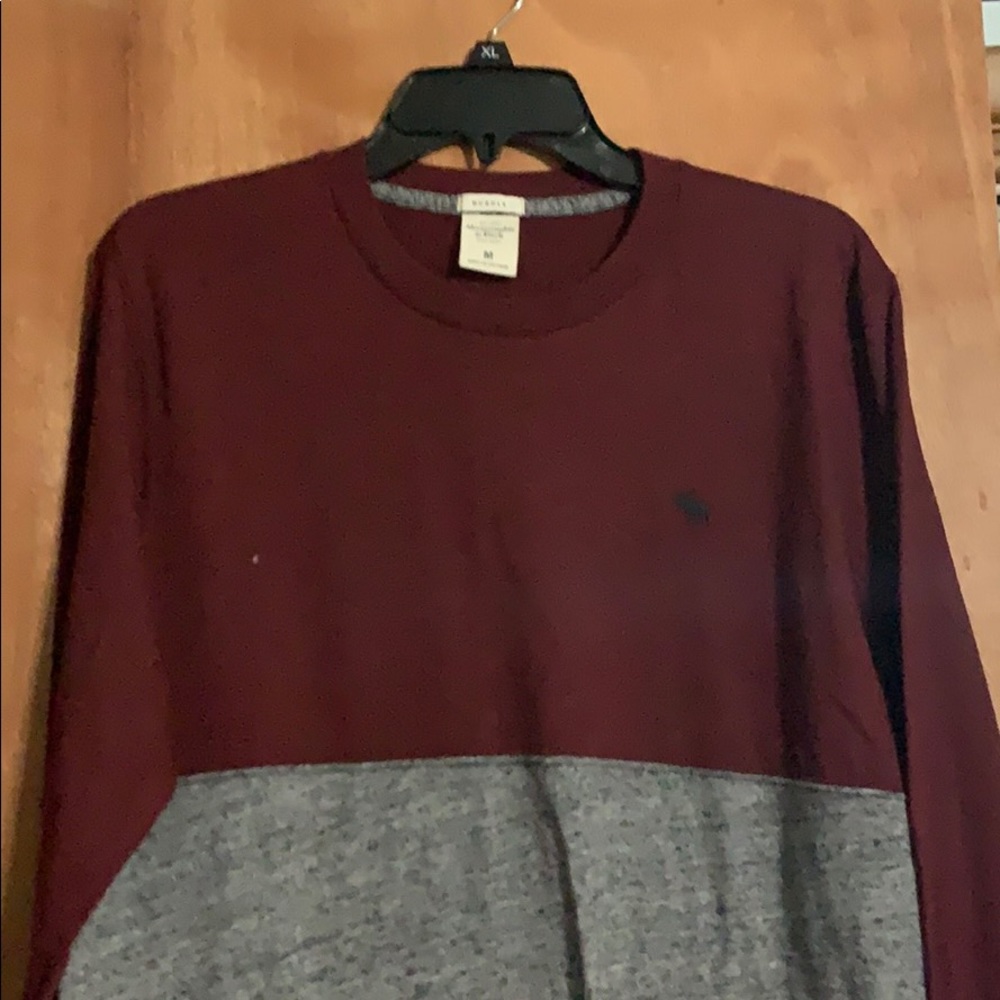 Men’s long sleeve shirt